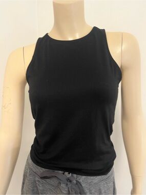 gaze Black High-Neck Sleeveless Tank
